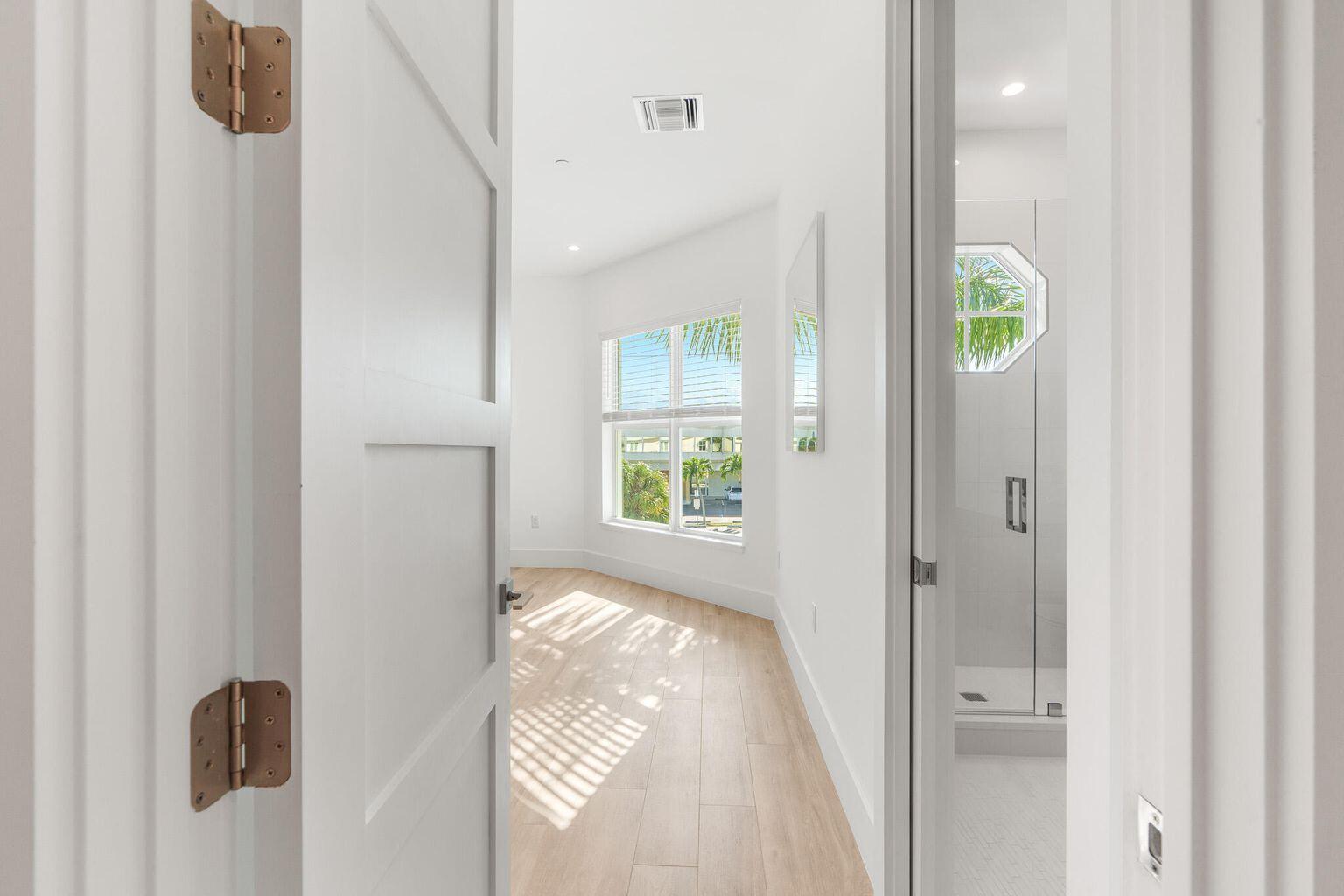 55 Southeast Seminole Street, Unit A Stuart, FL 34994 - Photo 86 of 129 55 SE Seminole Street A 87