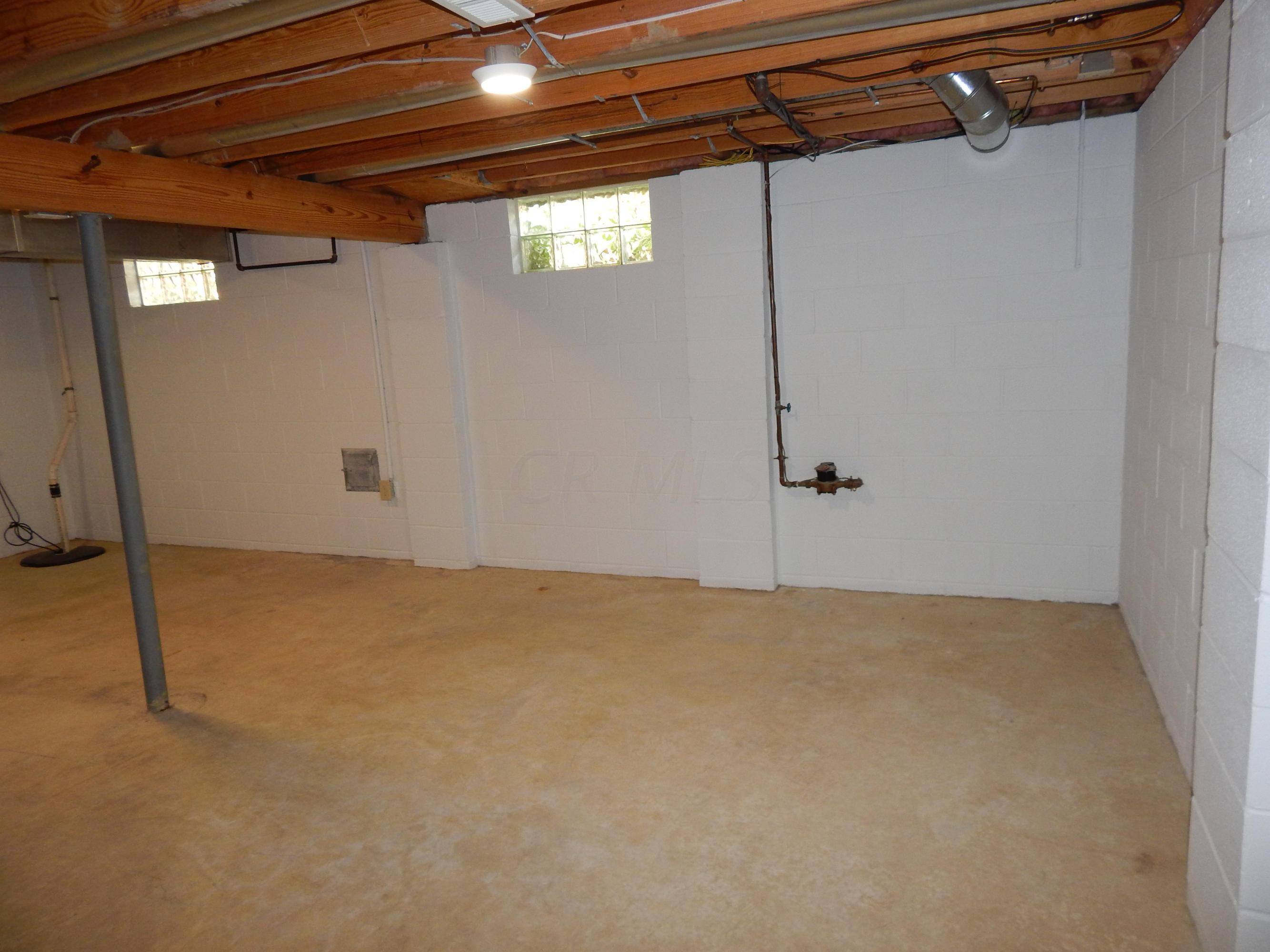 133 Barry Road Southwest Reynoldsburg, OH 43068 - Photo 22 of 25 Gallery Image 22