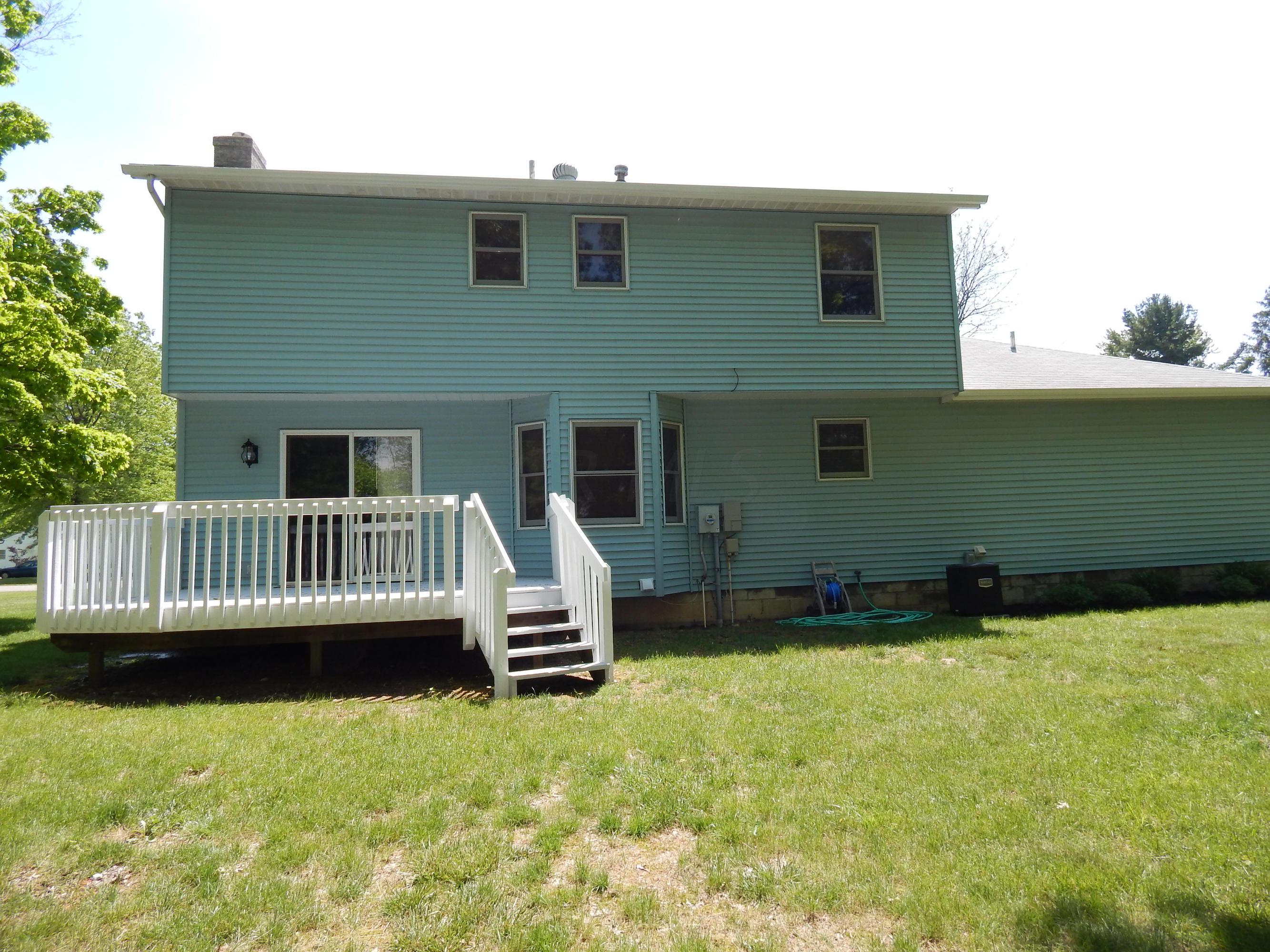 133 Barry Road Southwest Reynoldsburg, OH 43068 - Photo 3 of 25 Gallery Image 3