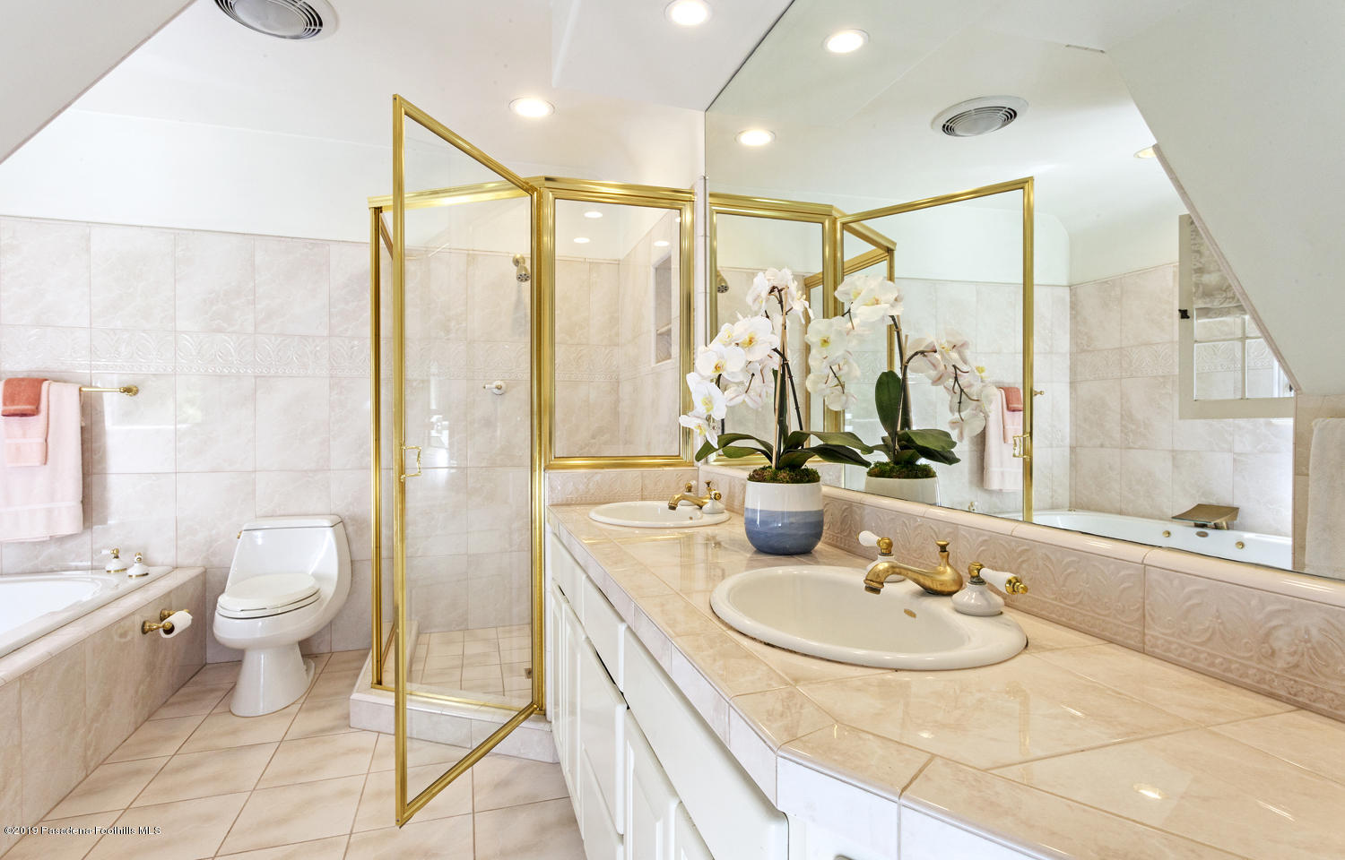 884 South Arroyo Boulevard Pasadena, CA 91105 - Photo 20 of 33 27