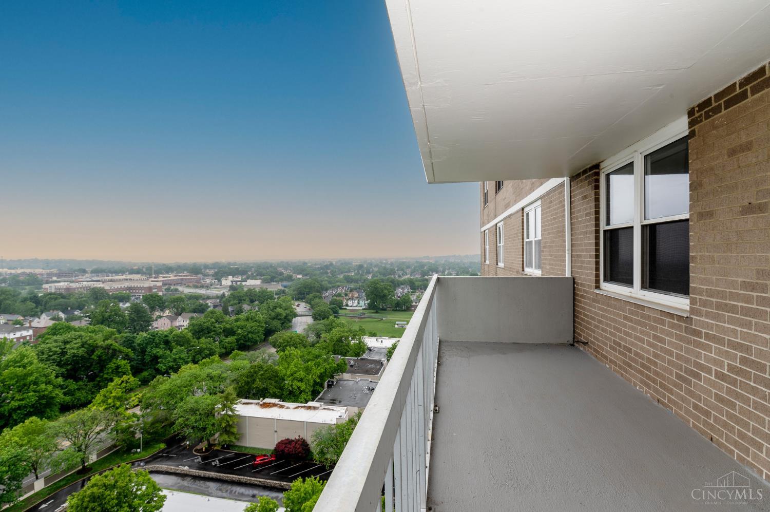 2444 Madison Road, Unit 1509 Cincinnati, OH 45208 - Photo 7 of 40