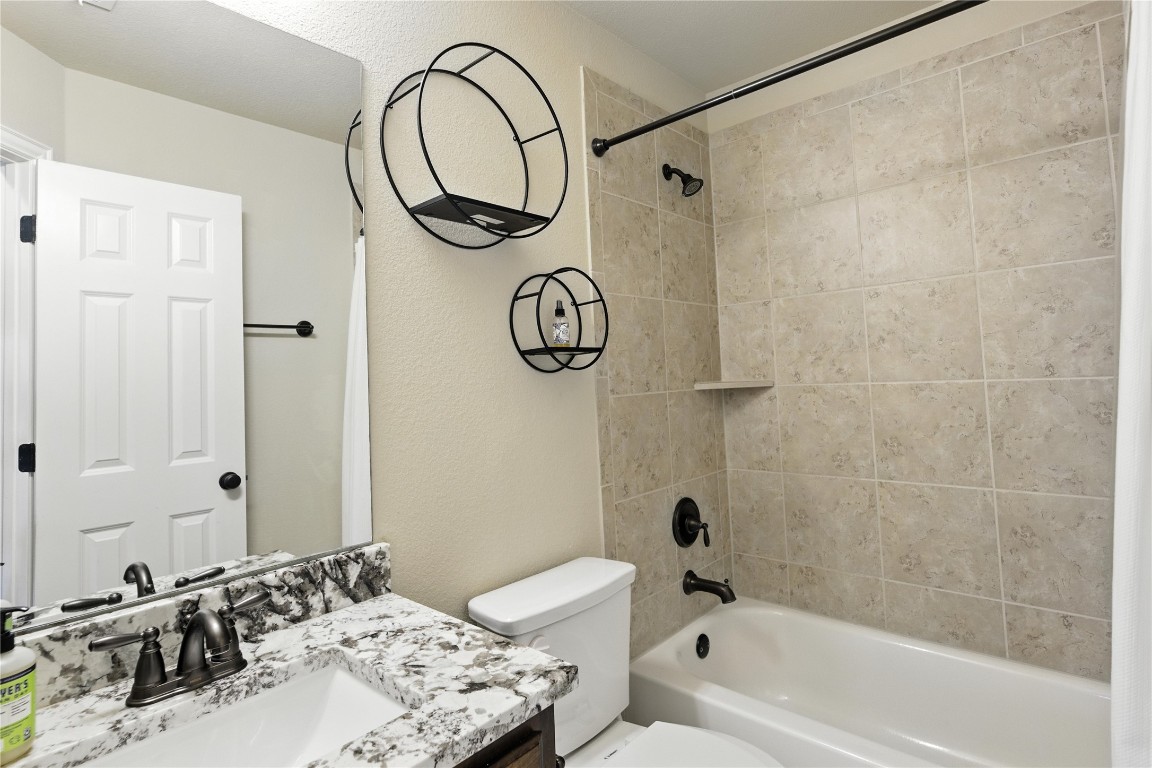 5305 Green Thread Trail Spicewood, TX 78669 - Photo 27 of 40