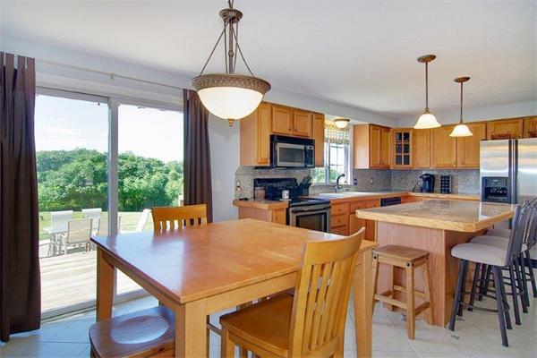 203 Paxton Road Spencer, MA 01562 - Photo 4 of 27 Gallery Image 4
