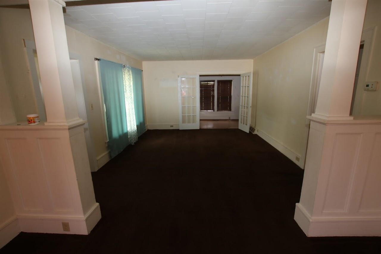 209 Spring Street Three Rivers, MI 49093 - Photo 4 of 17 Gallery Image 4