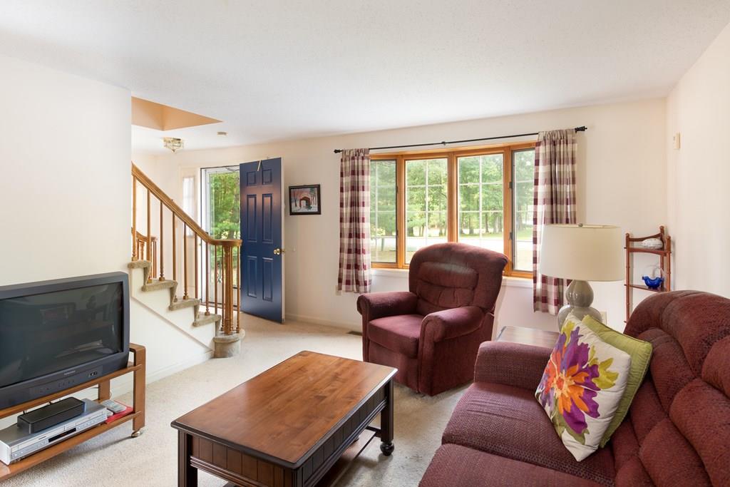 49 Jefferson Road Dracut, MA 01826 - Photo 10 of 22 Gallery Image 10
