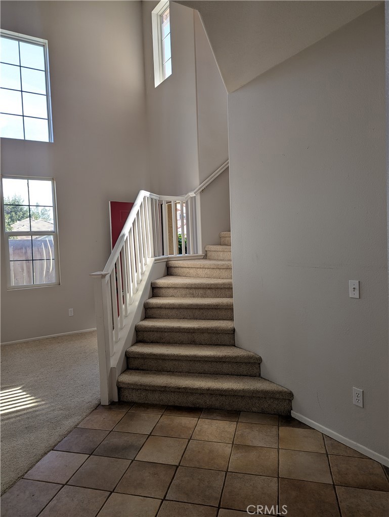 44601 Crestwood Circle Temecula, CA 92592 - Photo 16 of 46 a view of entryway