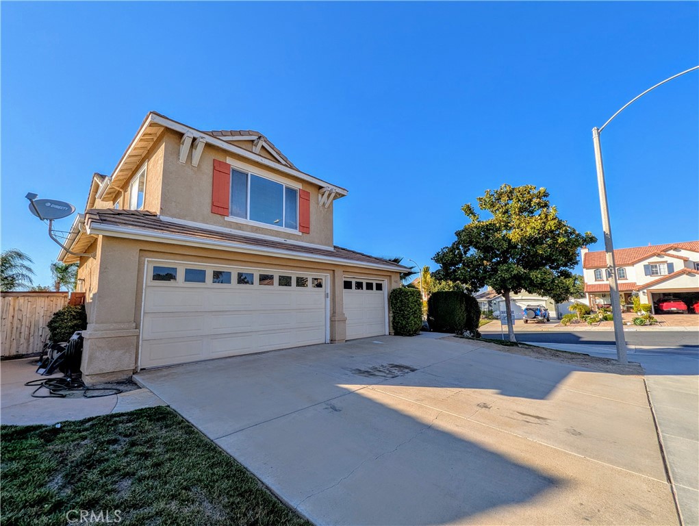 44601 Crestwood Circle Temecula, CA 92592 - Photo 45 of 46 a view of a house with a garage