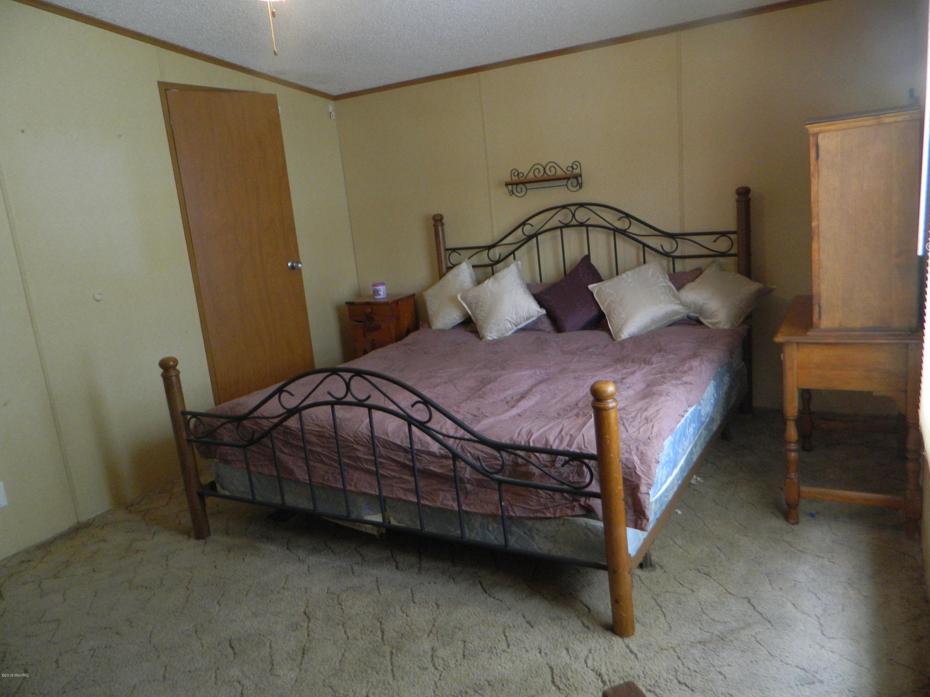 3401 Ashby Road Delton, MI 49046 - Photo 11 of 14 DSCN0776