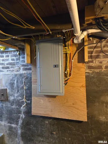 $98,000 | 517 North Coal Street, Colchester, IL 62326