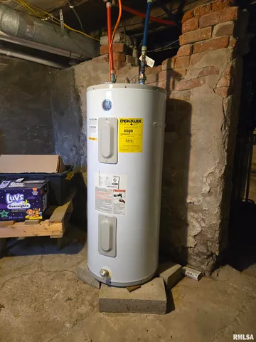 $98,000 | 517 North Coal Street, Colchester, IL 62326