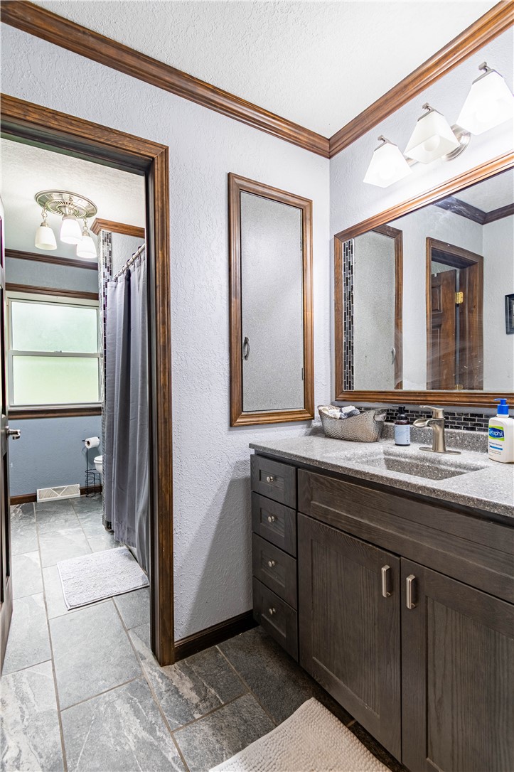 5005 East William Street Road Decatur, IL 62521 - Photo 14 of 27