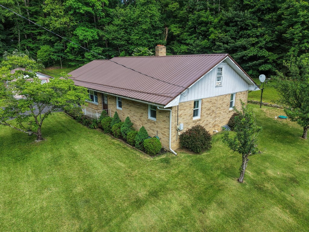 48 Dale Road Mount Union, PA 17066 - Photo 4 of 66 Gallery Image 4