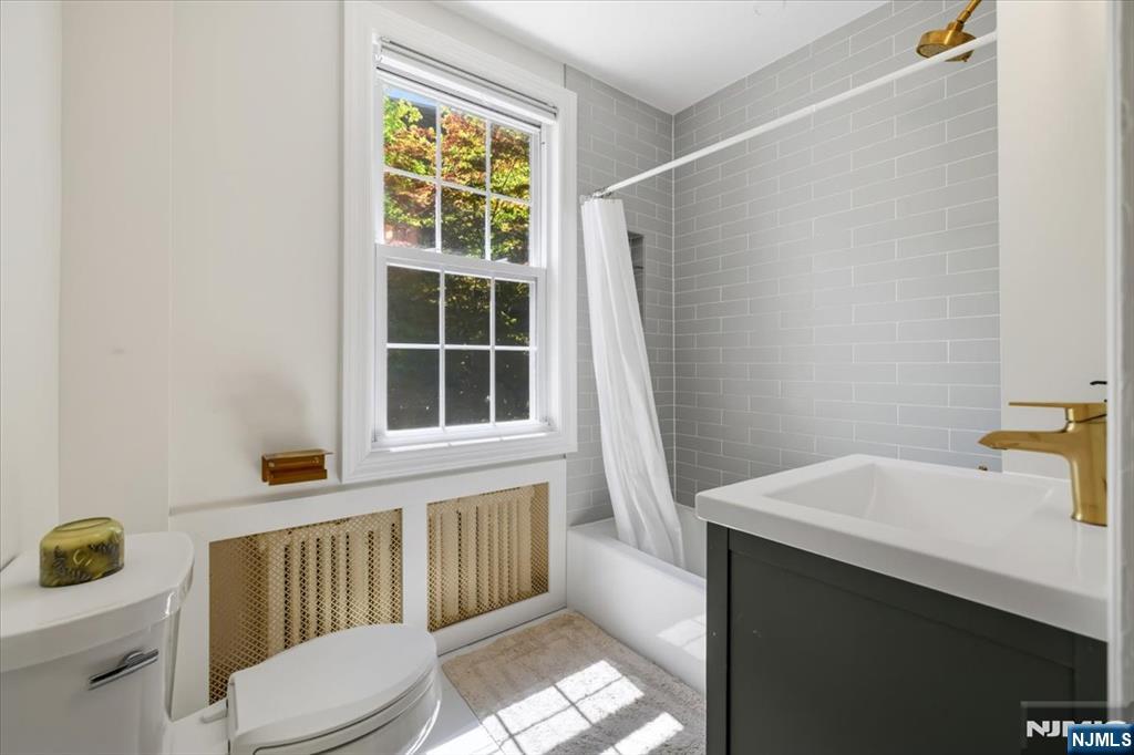 80 Glenwood Road Englewood, NJ 07631 - Photo 24 of 38