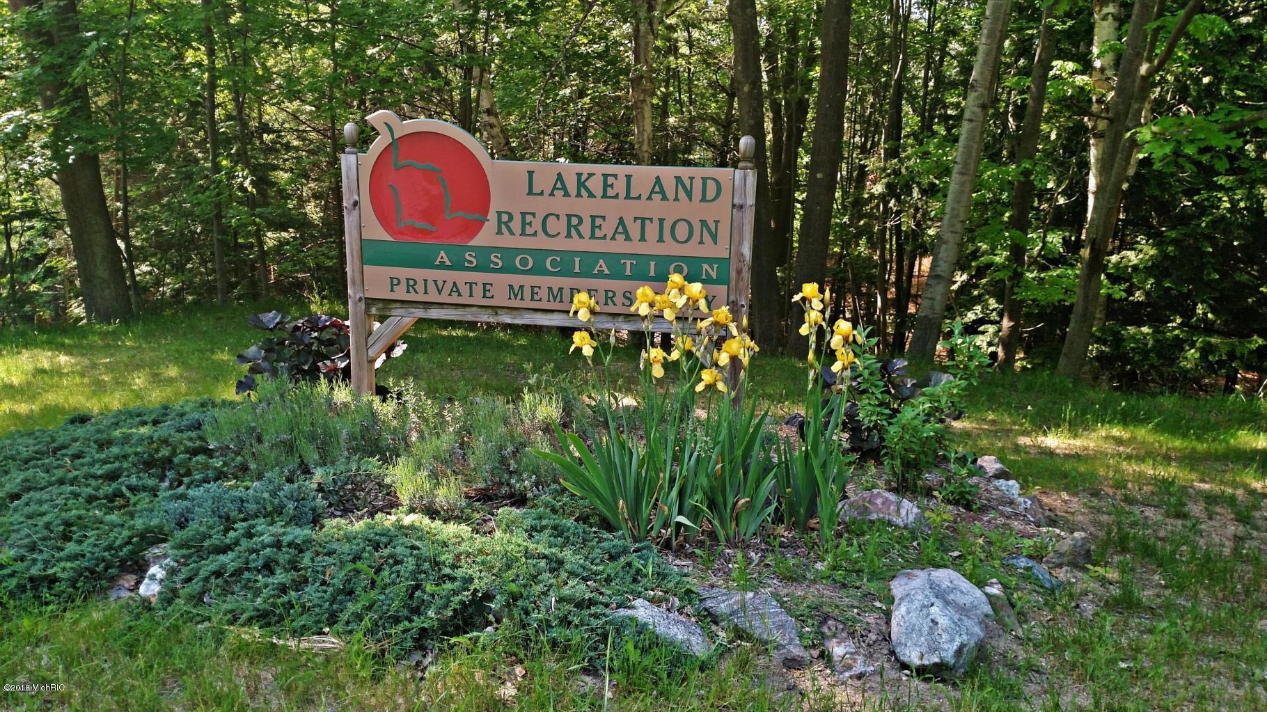 West Fox Farm Road Manistee, MI 49660 - Photo 4 of 12 Club house entrance