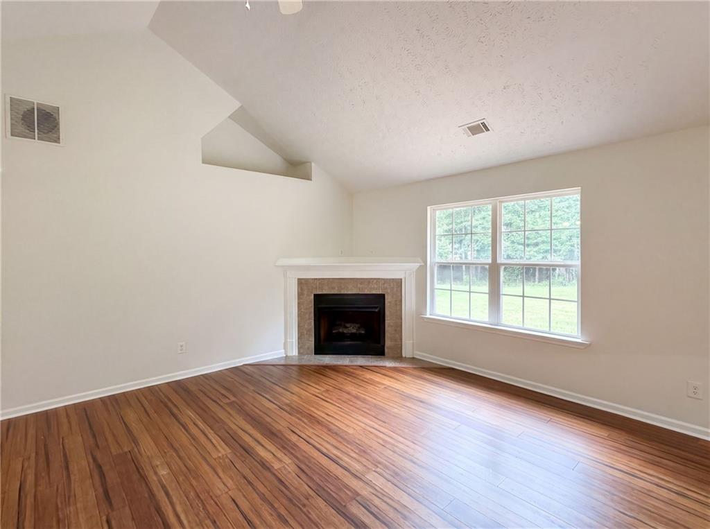305 Cobb Court Hampton, GA 30228 - Photo 9 of 27