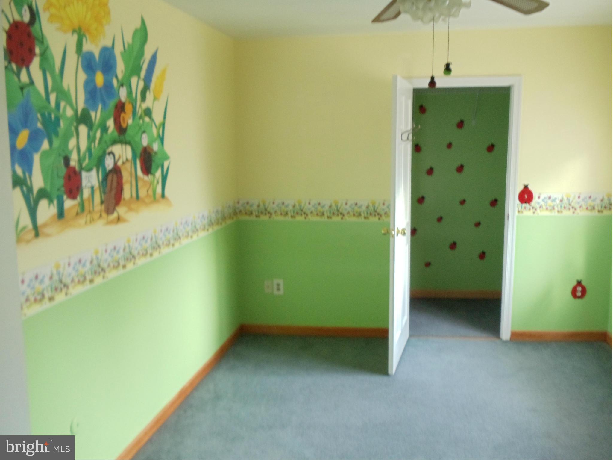 180 Chelsea Road Pasadena, MD 21122 - Photo 16 of 30 Custom painted, large, 15 X 10 Bedroom