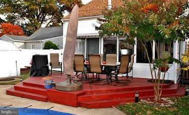 180 Chelsea Road Pasadena, MD 21122 - Photo 25 of 30 Bring on the hot crabs & cold beer!!