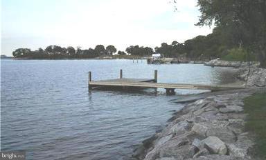 180 Chelsea Road Pasadena, MD 21122 - Photo 29 of 30 Community Boat Ramp & Pier