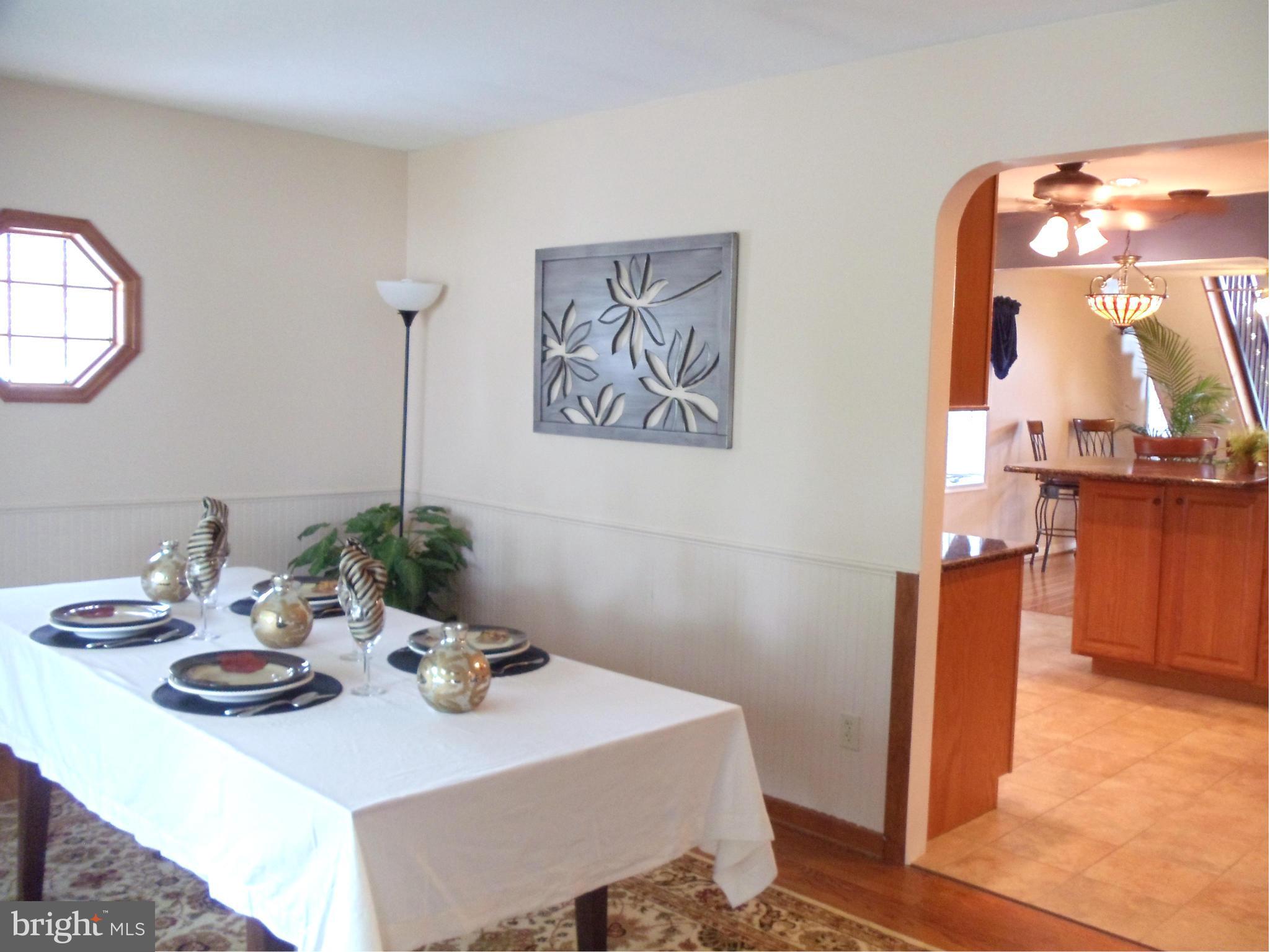 180 Chelsea Road Pasadena, MD 21122 - Photo 9 of 30 Dining Room
