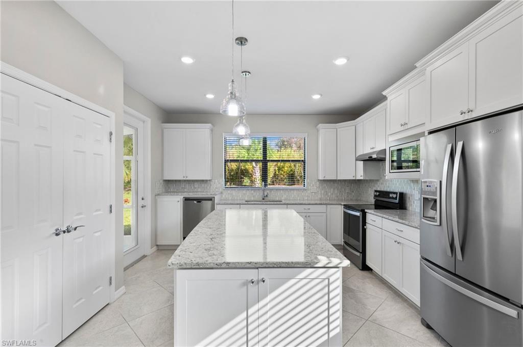 11244 Carlingford Road Fort Myers, FL 33913 - Photo 9 of 39 Gallery Image 9