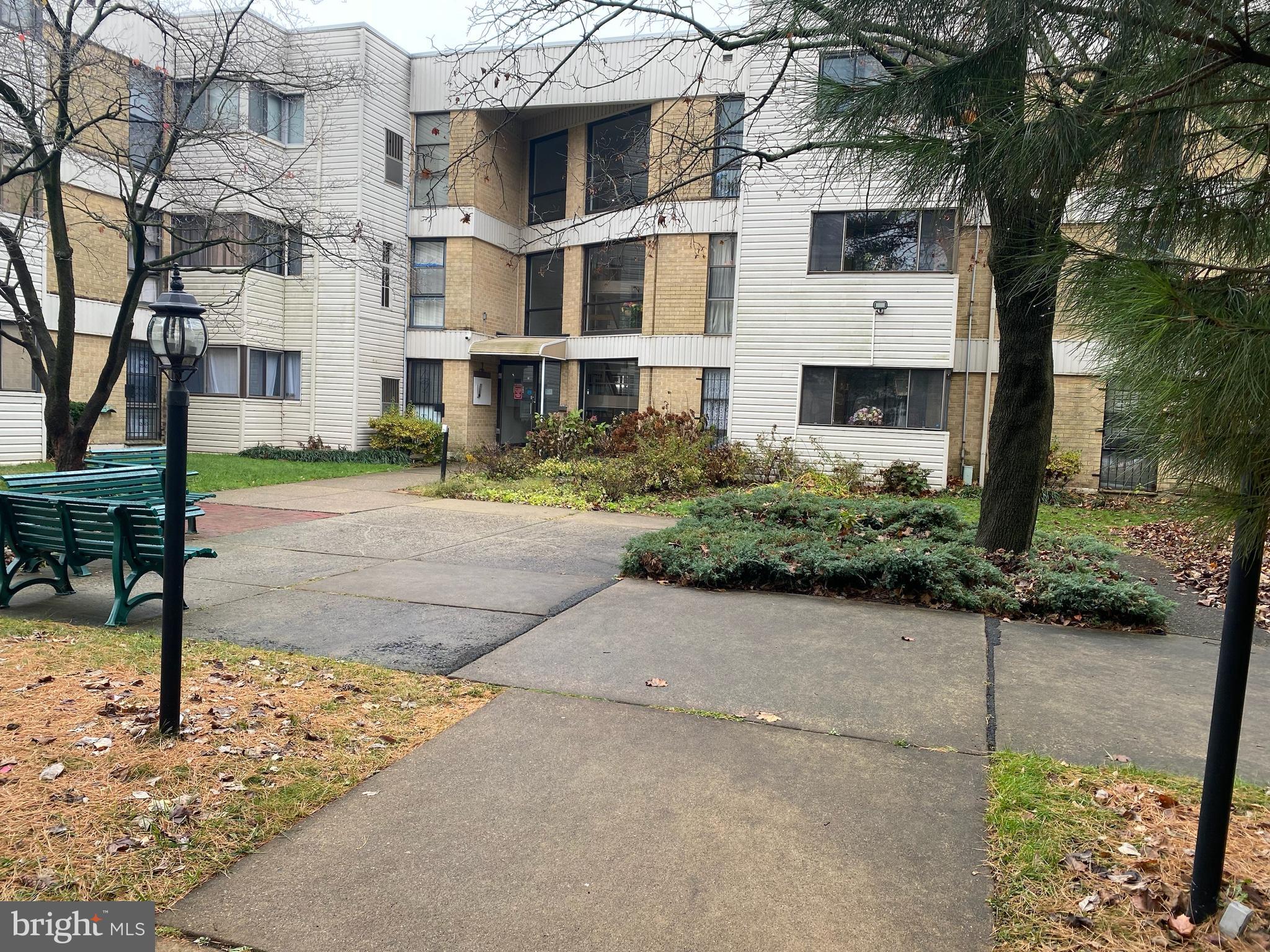 2628 Welsh Road, Unit 306 Philadelphia, PA 19152 - Photo 3 of 10 Front exterior