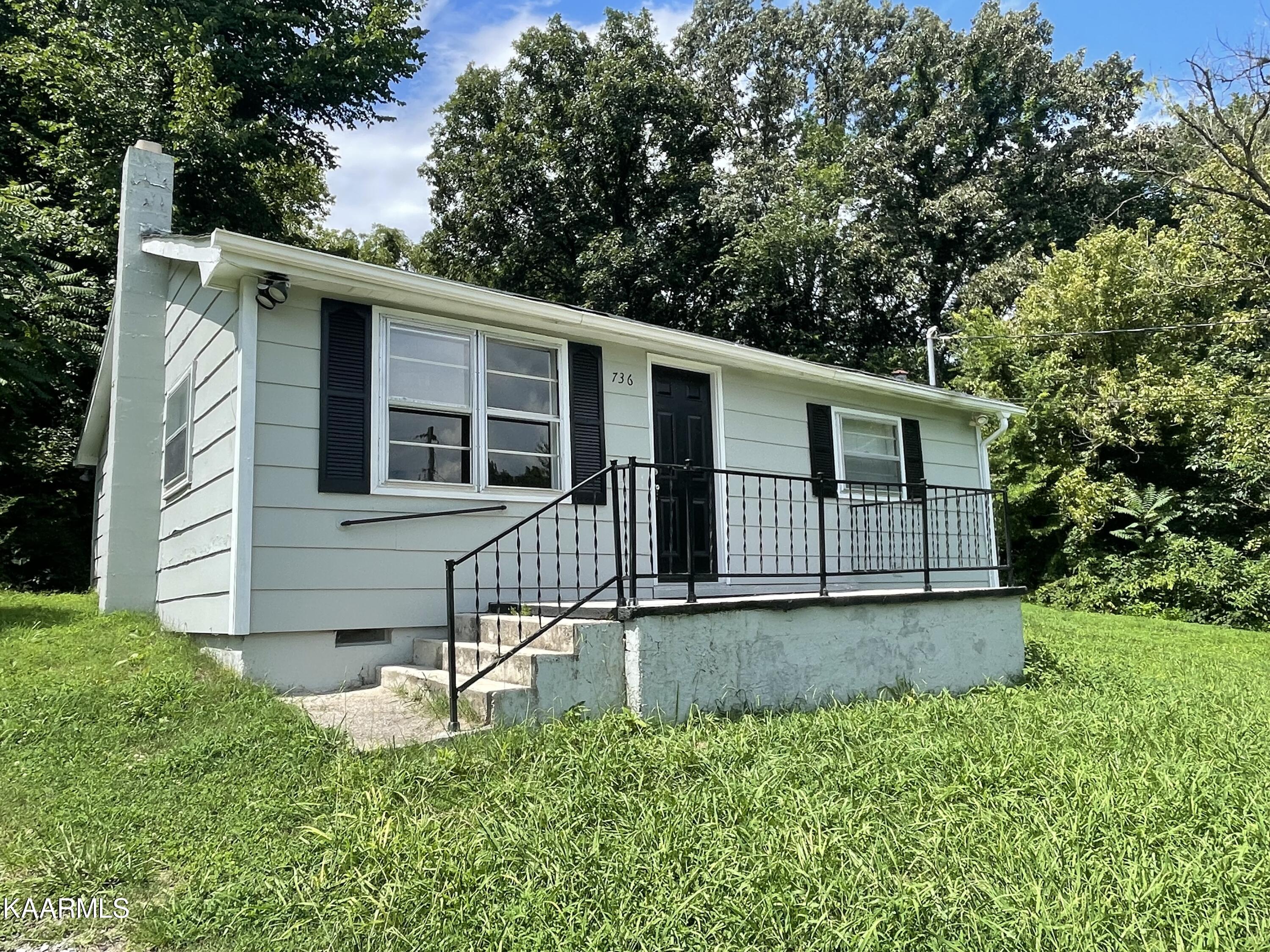 736 Everett Road Knoxville, TN 37934 - Photo 2 of 14 IMG-4584