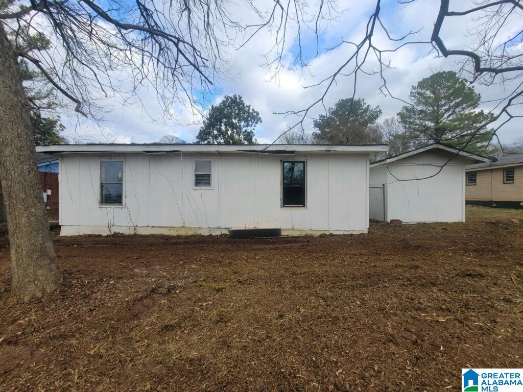 1658 19th Street Southwest Birmingham, AL 35211 - Photo 2 of 5