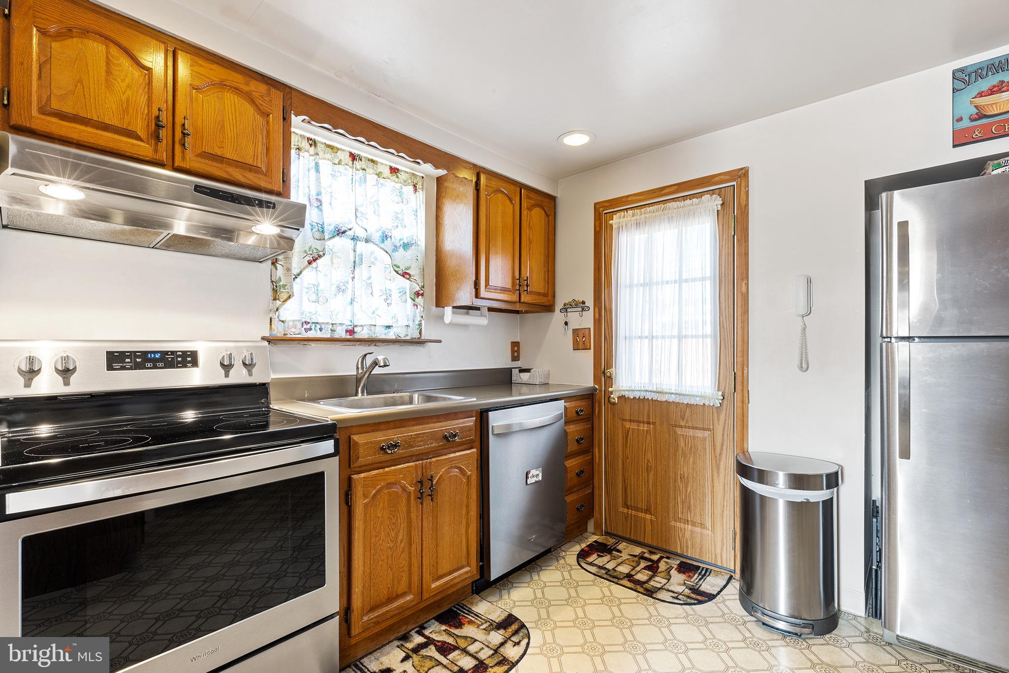 713 Braxton Road Ridley Park, PA 19078 - Photo 10 of 26 Gallery Image 10