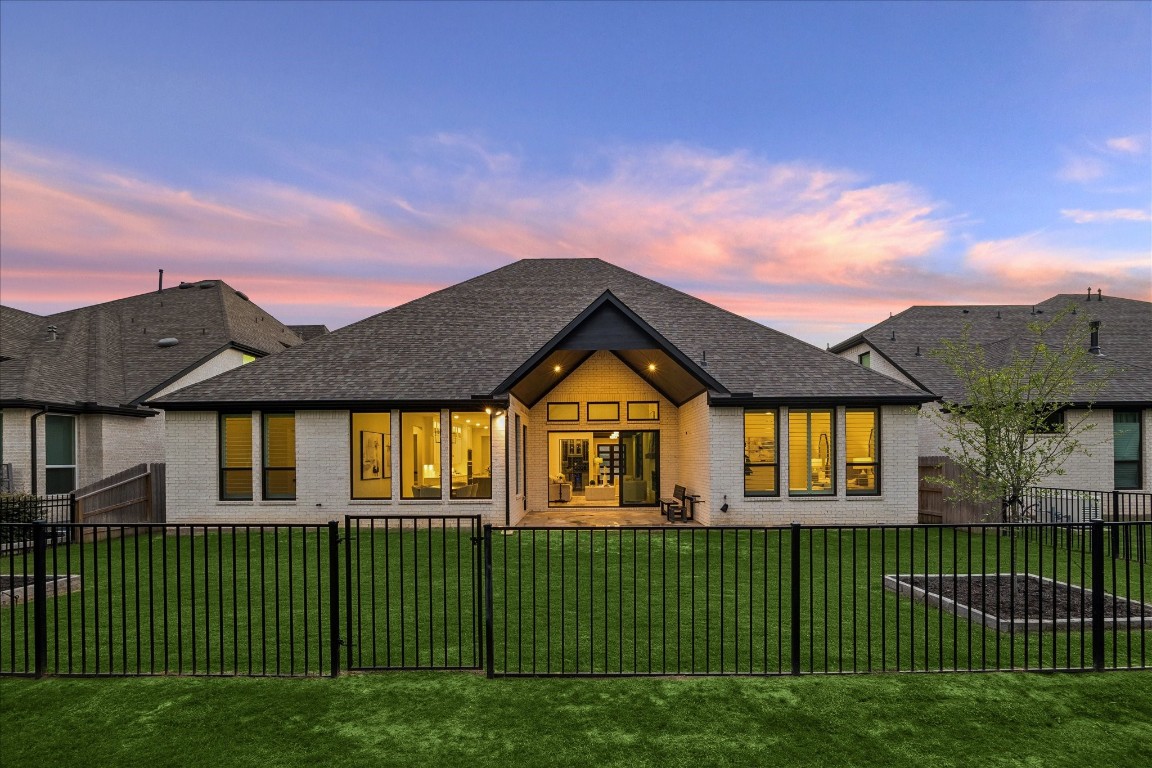 4634 Sycamore Wy Road Fulshear, TX 77441 - Photo 5 of 41