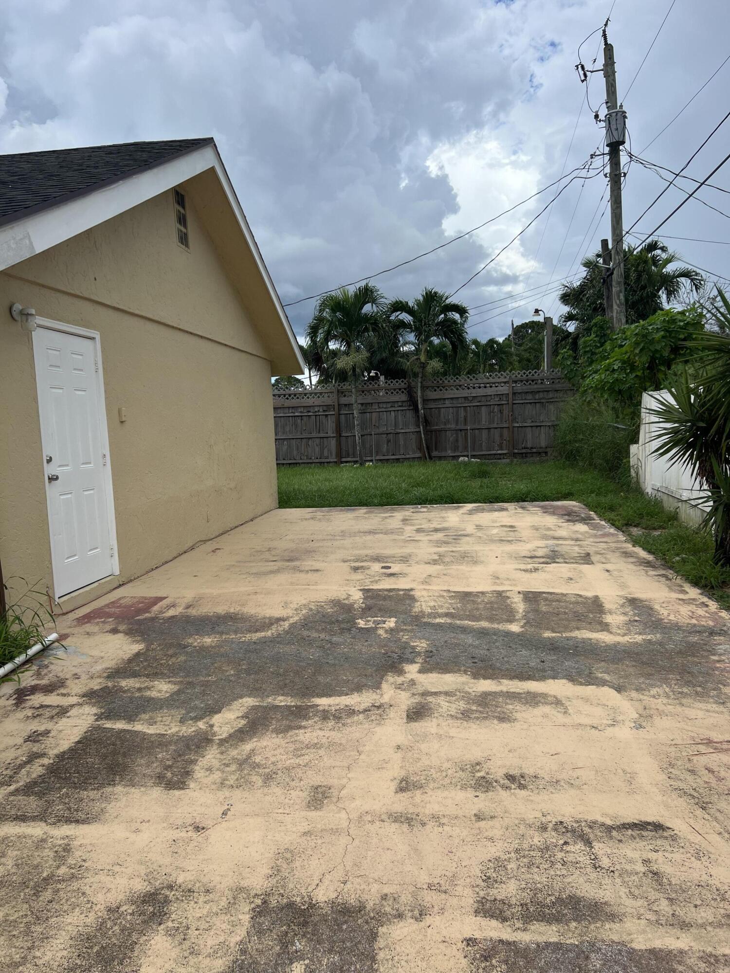 4988 Ohio Road Lake Worth, FL 33463 - Photo 12 of 14 IMG_4730