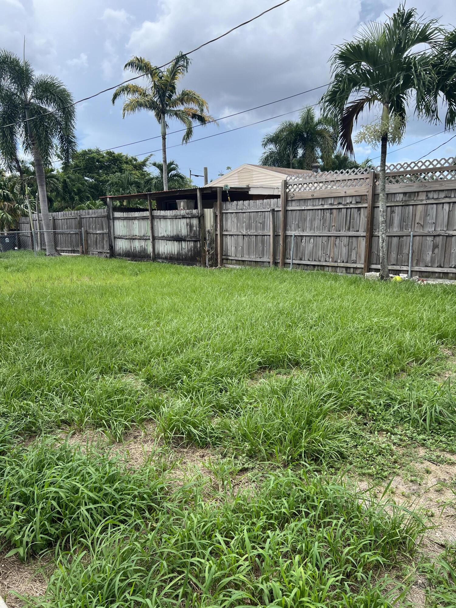 4988 Ohio Road Lake Worth, FL 33463 - Photo 14 of 14 IMG_4731