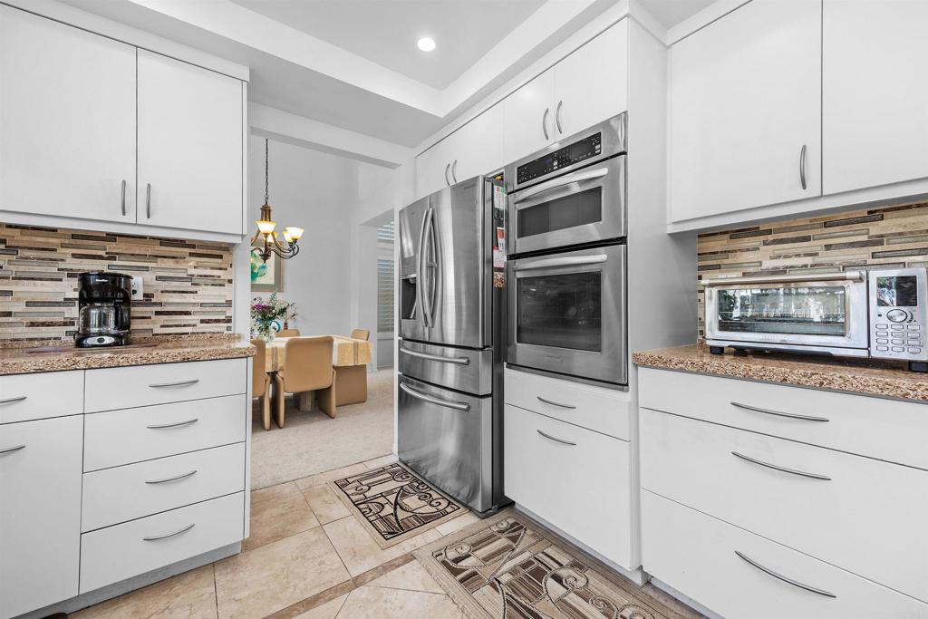 1990 Avenida La Posta Encinitas, CA 92024 - Photo 11 of 29