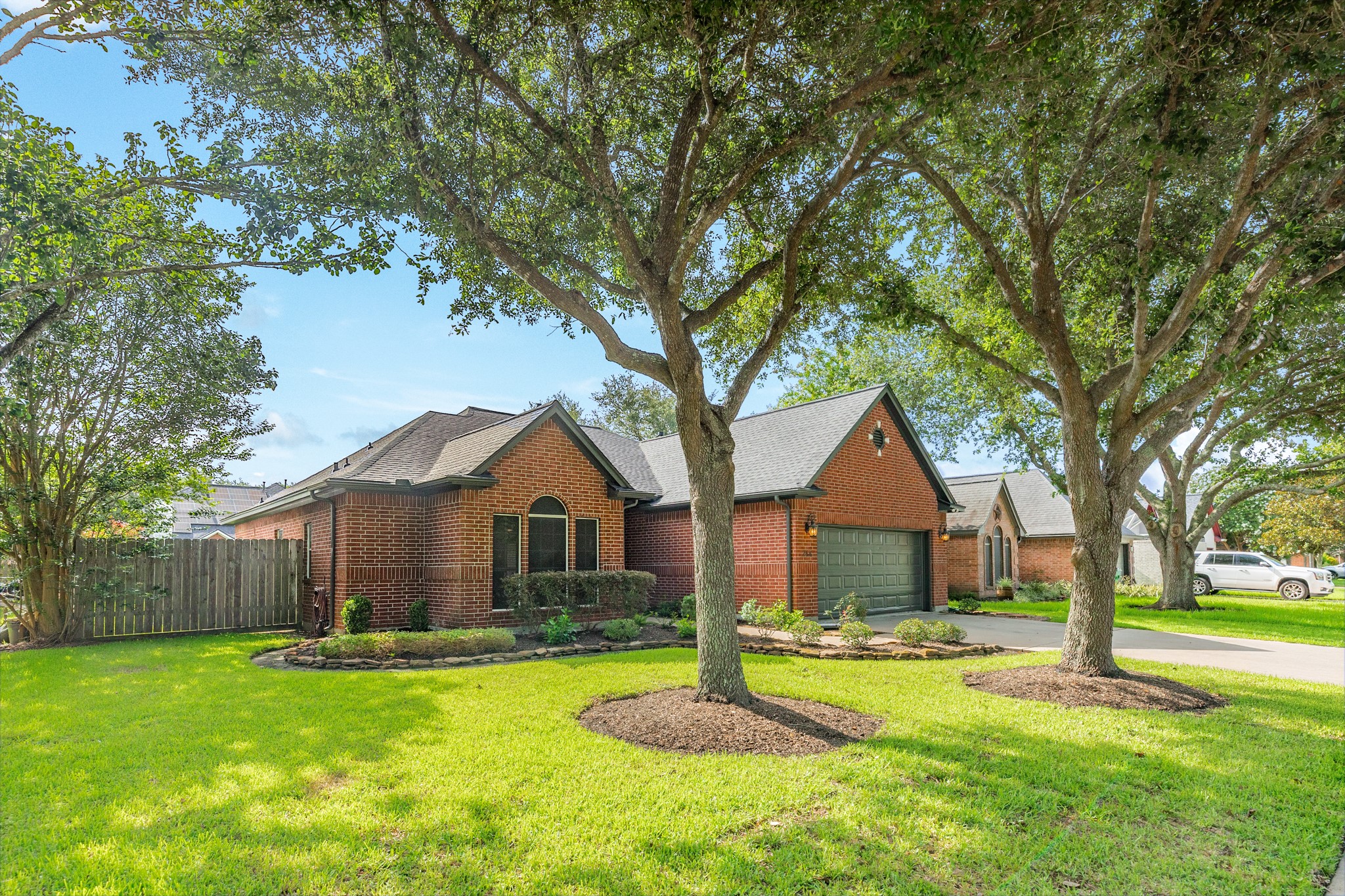 264 Lasso Street Angleton, TX 77515 - Photo 3 of 27