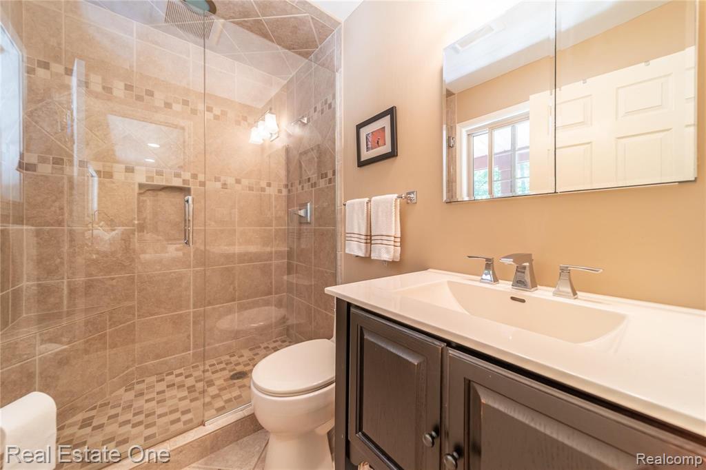 3333 Cullen Road Howell, MI 48855 - Photo 19 of 37