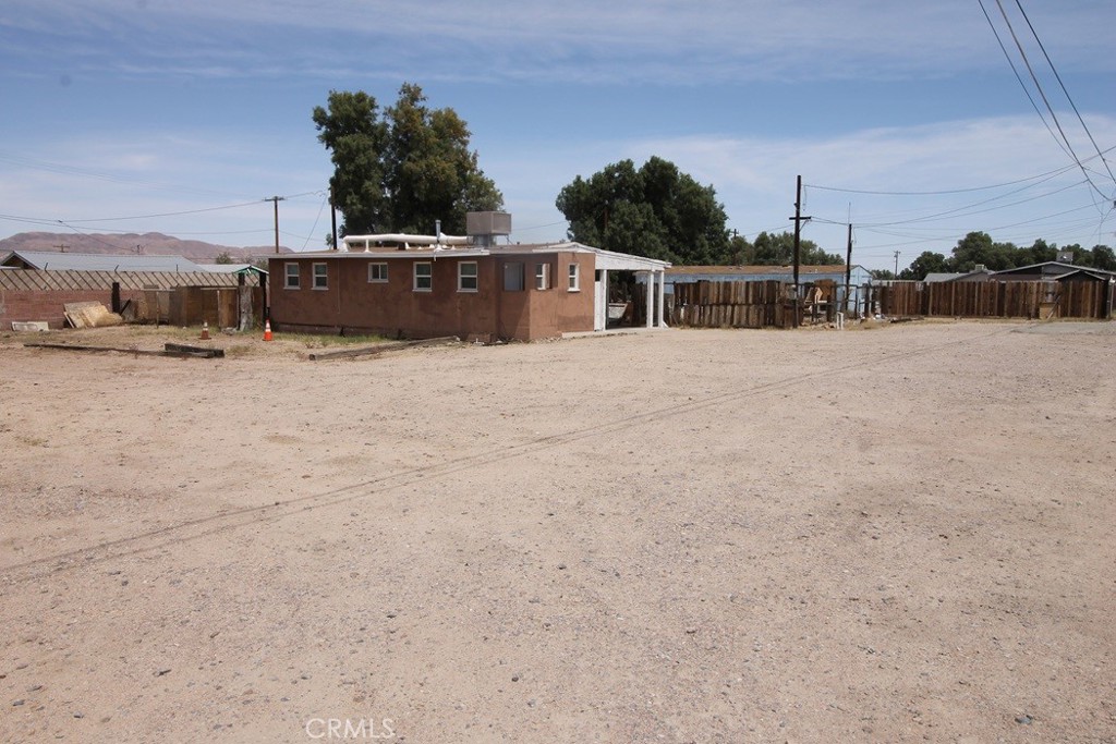 35421 Mojave Road Daggett, CA 92327 - Photo 17 of 40