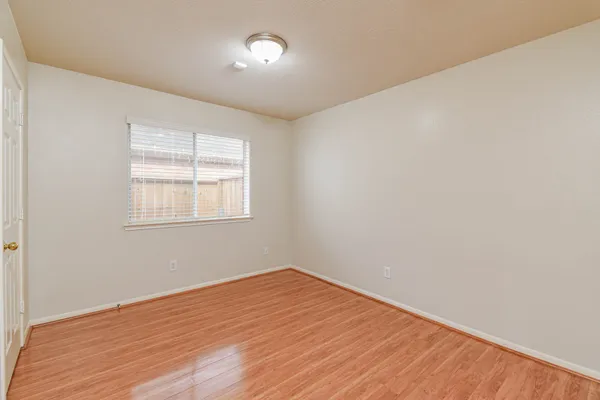 $2,100 | 13735 Branford Greens Drive, Houston, TX 77083