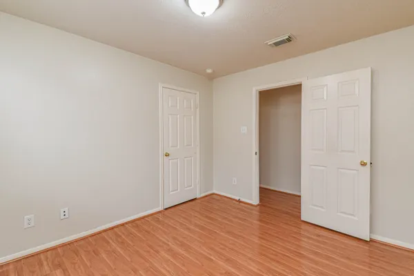 $2,100 | 13735 Branford Greens Drive, Houston, TX 77083