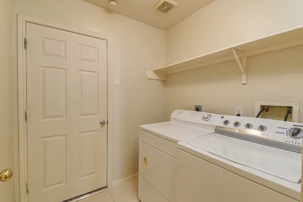 $2,100 | 13735 Branford Greens Drive, Houston, TX 77083