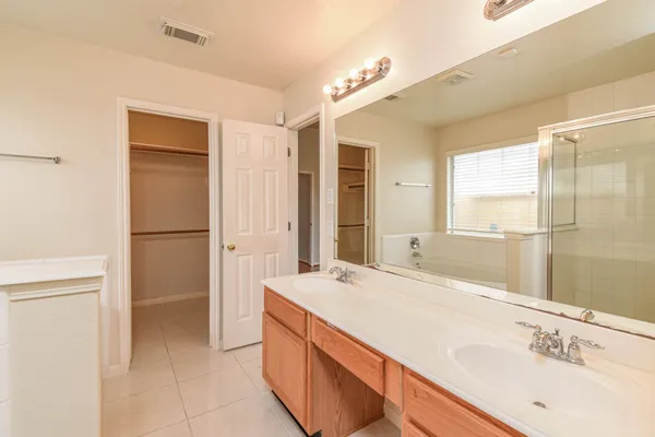 $2,100 | 13735 Branford Greens Drive, Houston, TX 77083