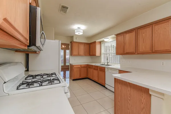 $2,100 | 13735 Branford Greens Drive, Houston, TX 77083