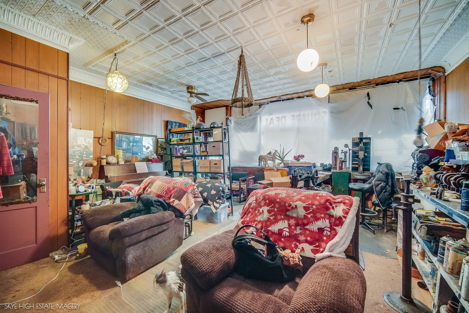 2016 West 51st Street Chicago, IL 60609 - Photo 3 of 14 a living room with furniture and a window