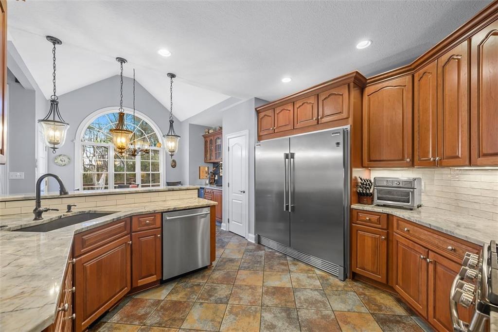 200 State Road Valencia, PA 16059 - Photo 4 of 25 Gallery Image 4