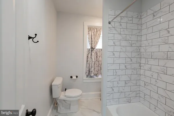 $299,900 | 617 East End Avenue, Lancaster, PA 17602