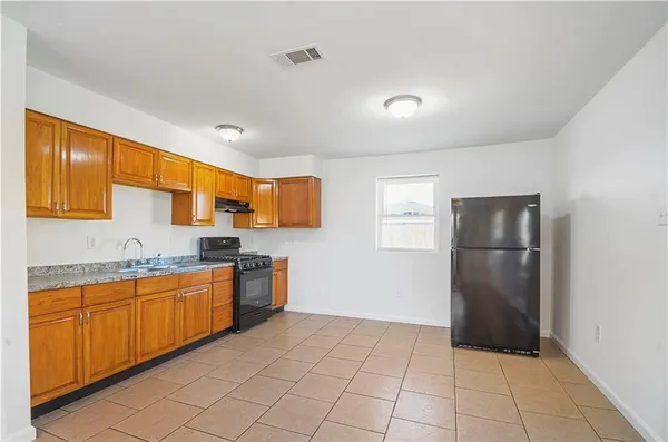 $1,390 | 2804 Guerra Drive, Violet, LA 70092
