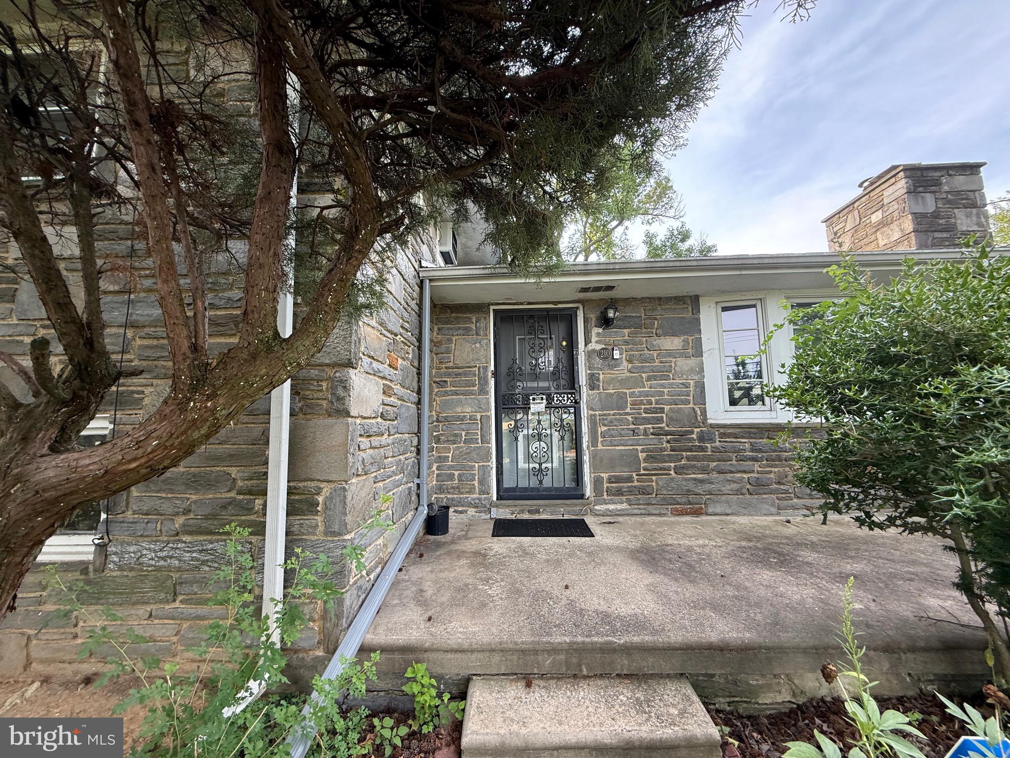 210 East Providence Road Lansdowne, PA 19050 - Photo 4 of 39 Gallery Image 4