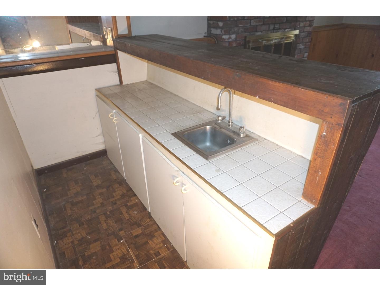 152 Ashbrook Road Cherry Hill, NJ 08034 - Photo 14 of 25 Wet Bar