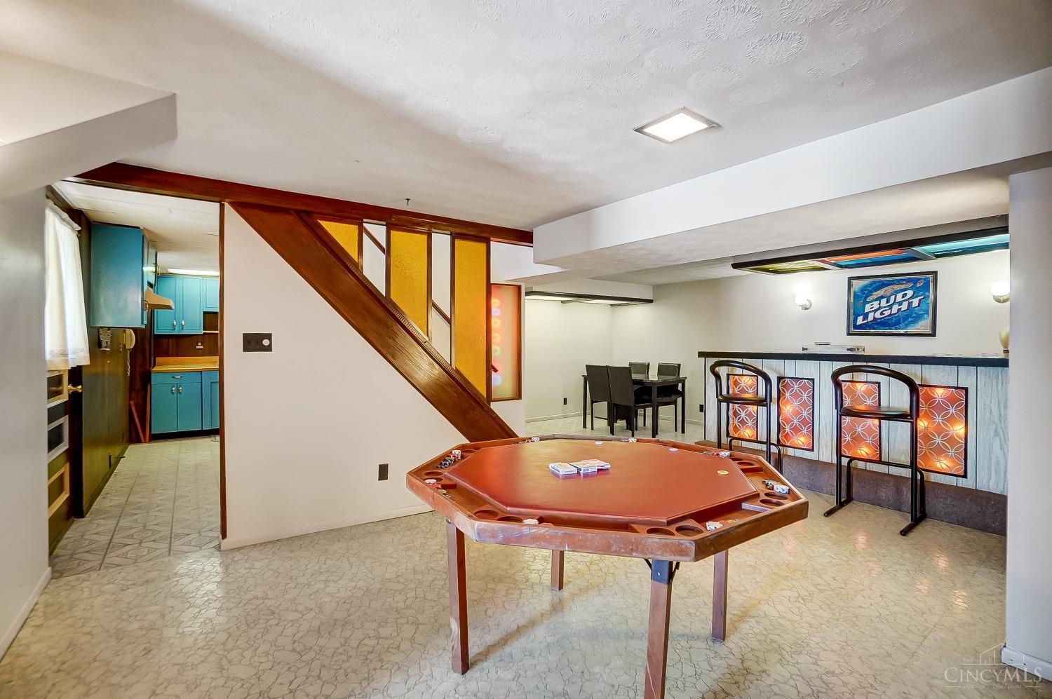 5956 Snyder Road Cincinnati, OH 45247 - Photo 20 of 28 Gallery Image 20