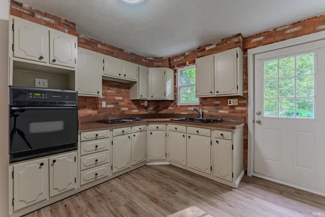 $126,000 | 1323 Vernon Street, Wabash, IN 46992