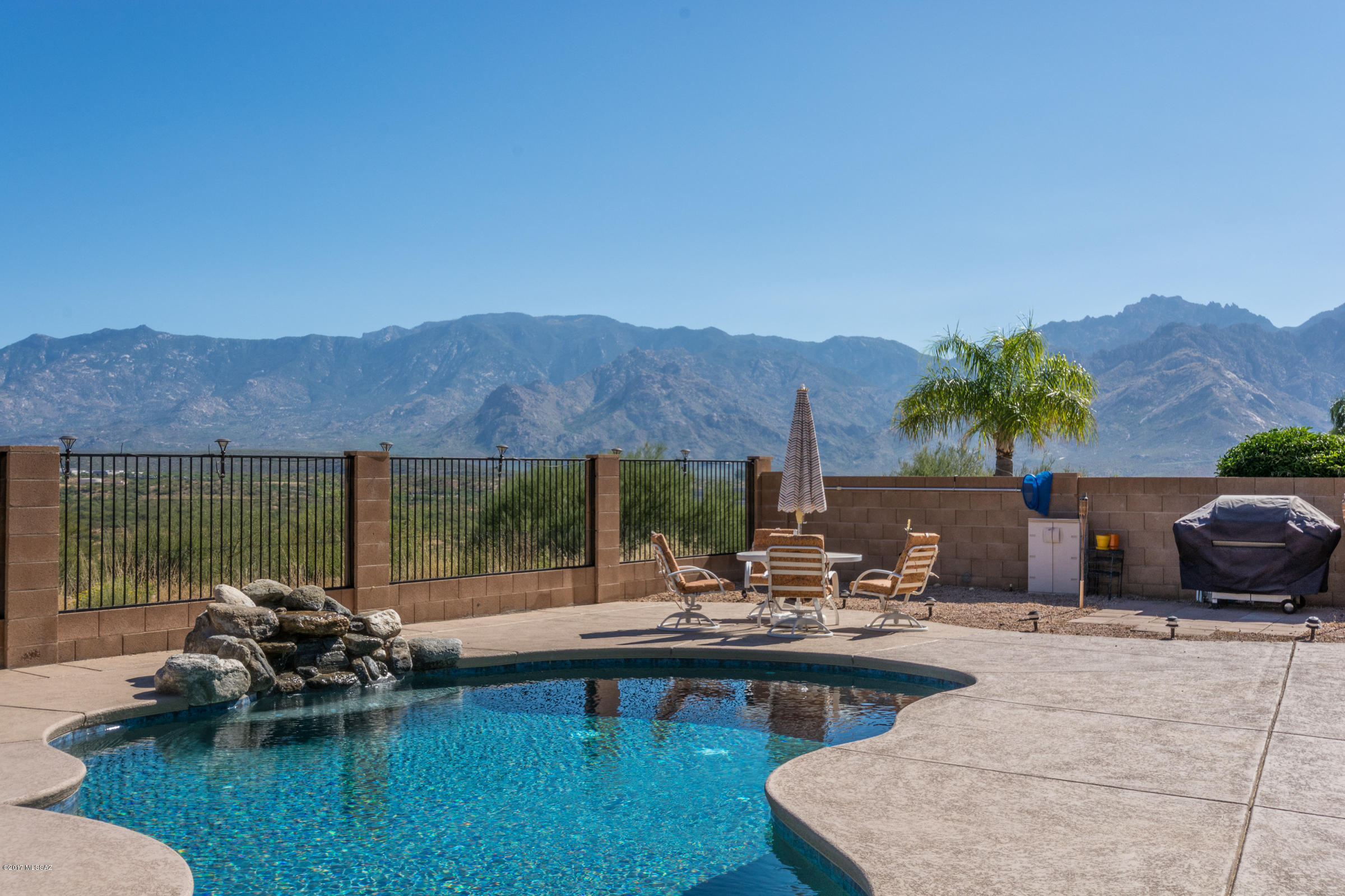 12372 North Mt Bigelow Road Tucson, AZ 85755 - Photo 1 of 41
