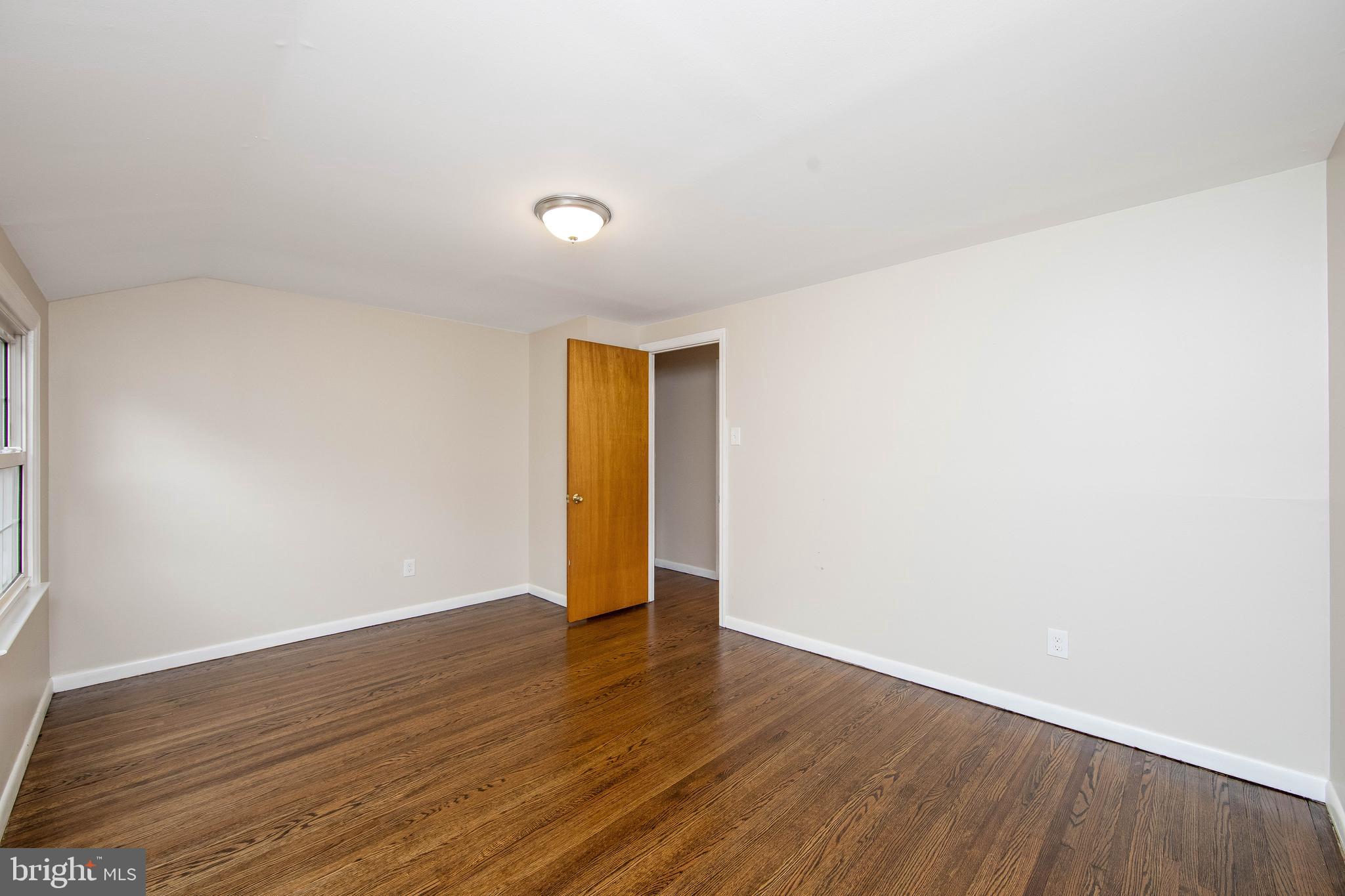 567 Tarrington Road Cherry Hill, NJ 08034 - Photo 27 of 37 Gallery Image 27
